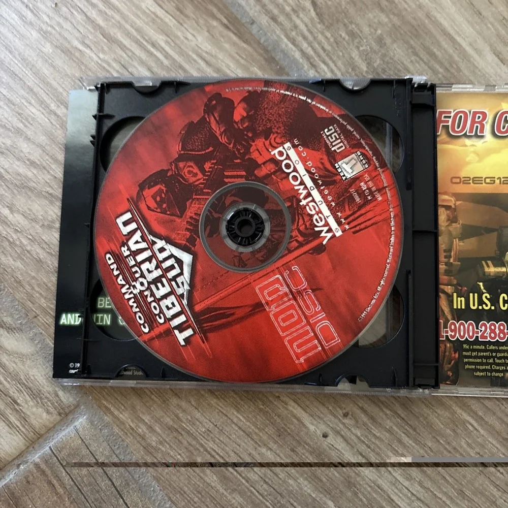 Command and Conquer: Tiberian Sun (PC, 1999) CD ROM 2 Disc‎